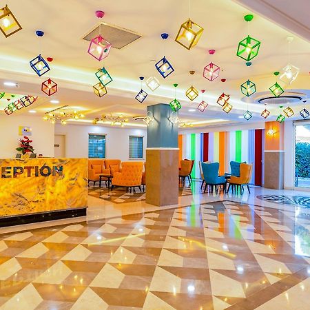 Crystal Club World Of Colours 호텔 보가즈켄트 외부 사진